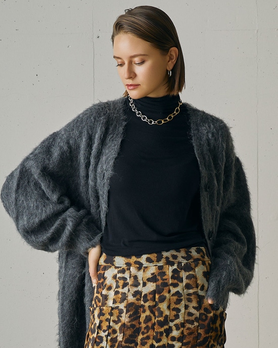 カシミヤシルク混・タートルネック