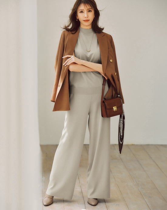 フレンチ袖ニット×パンツセットアップ