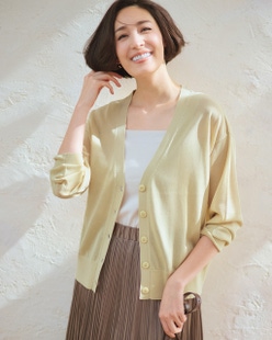 ライトシアー・Vネックカーディガン