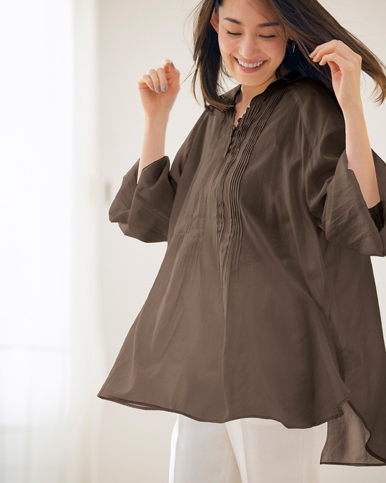 コットン混ボイル・ピンタックブラウス