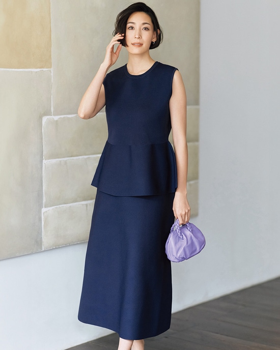 ペプラムニット・スカートセットアップ