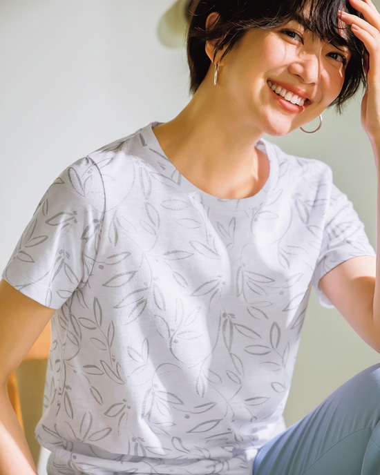 綿スラブ・総柄プリントTシャツ