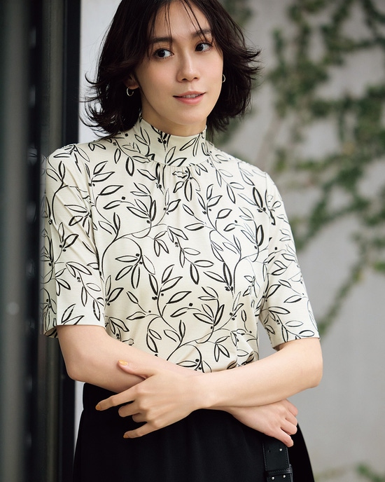 UVスラブ・ギャザーハイネックブラウスN/5分袖