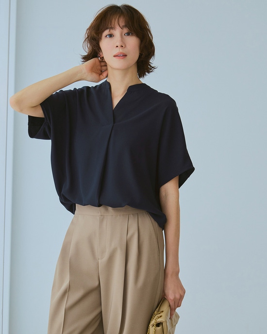 ジョーゼット・Vネックタックブラウス
