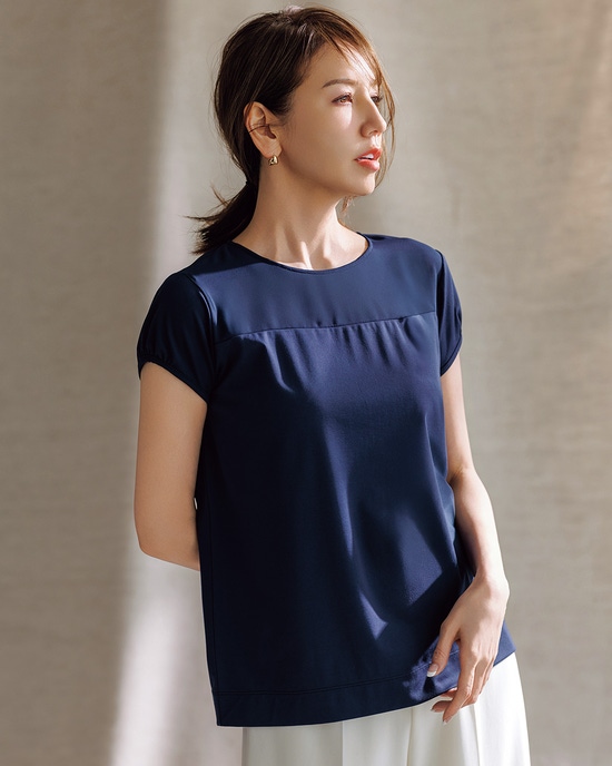 異素材ミックス・シアーデコルテカットソー