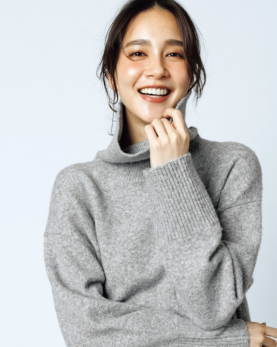 ウール混タム・クロップドタートルネックニット