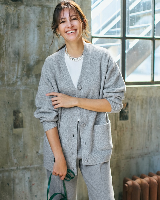 ウール混タム・Vネックカーディガン