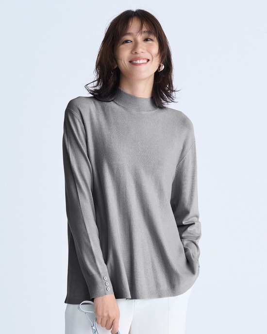 シルクフィール・フレアハイネックニット