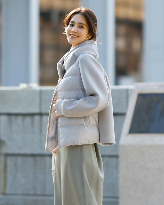 異素材エコダウン・フード風ジャケット