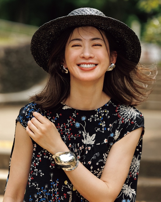 UVスラブ・バックフレアロングトップス