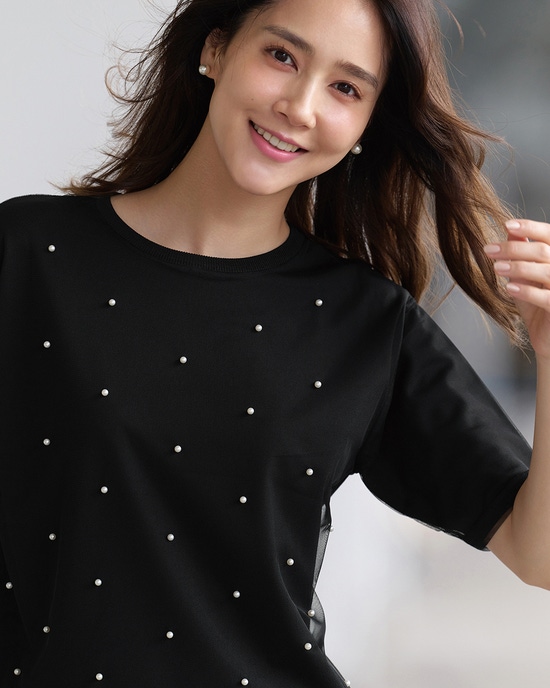 シアーレイヤードニット・パール付きトップス