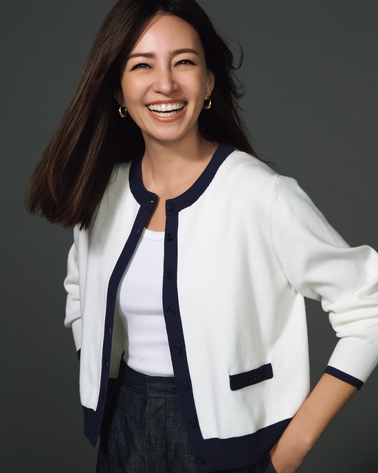 総針編み・飾りポケットクルーカーディガン