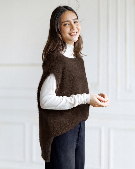 フェザーヤーン・2WAYニットベスト