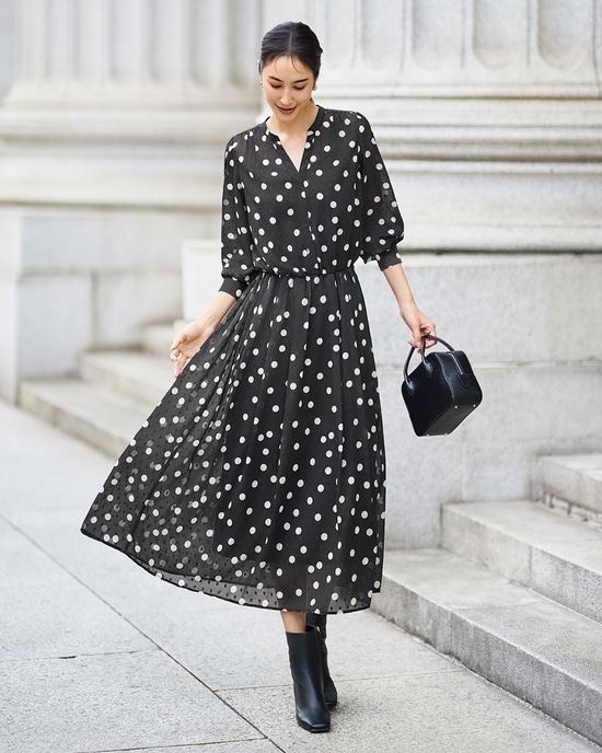 ドットジャカード・ギャザーワンピース