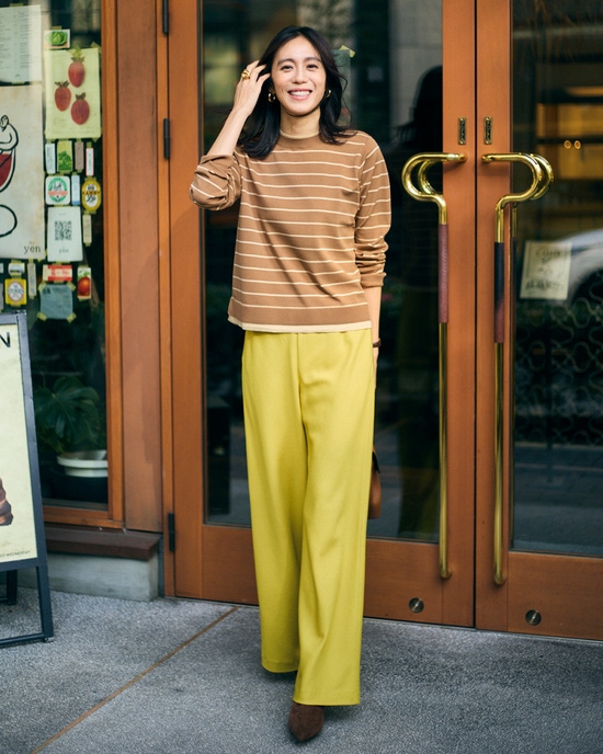 ストレッチニット・リブ配色クルーネック