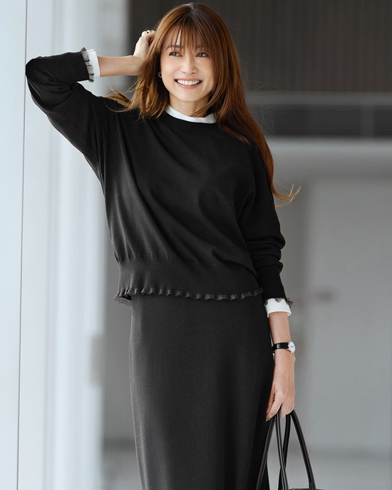 シアーフリル・クルーネックニット