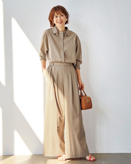 ストレッチビスコース・タックワイドパンツ