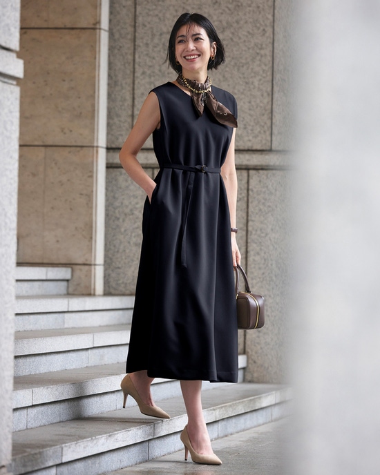 スポンジWクロス・ベルト付きワンピース