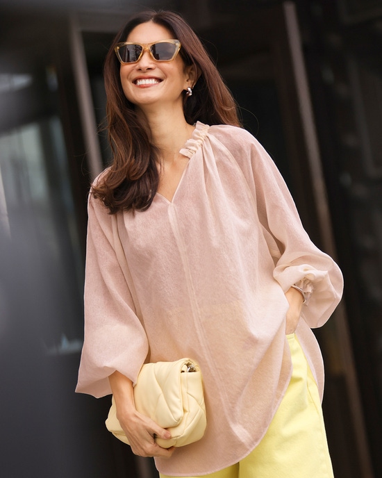 シアーエンボス・ギャザーブラウス