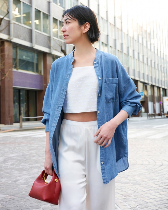 ドレーピーデニム・オーバーシャツ