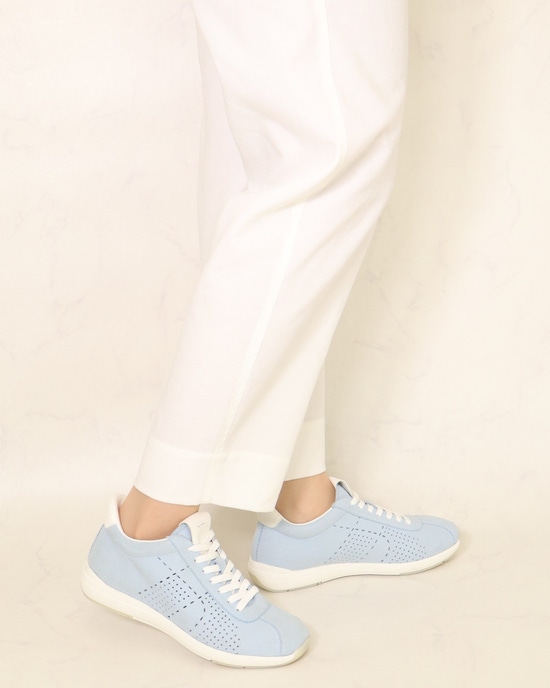 ソフトフラットスニーカー