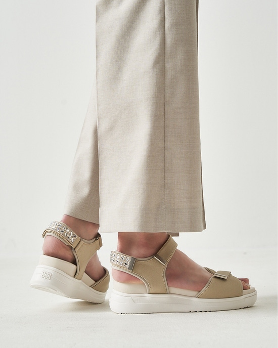 ビジューLITEサンダル