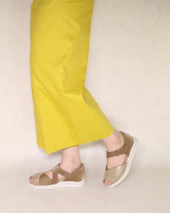 ヒールカバーソフトLITEサンダル