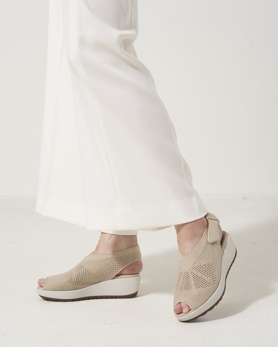 厚底シアーニットサンダル