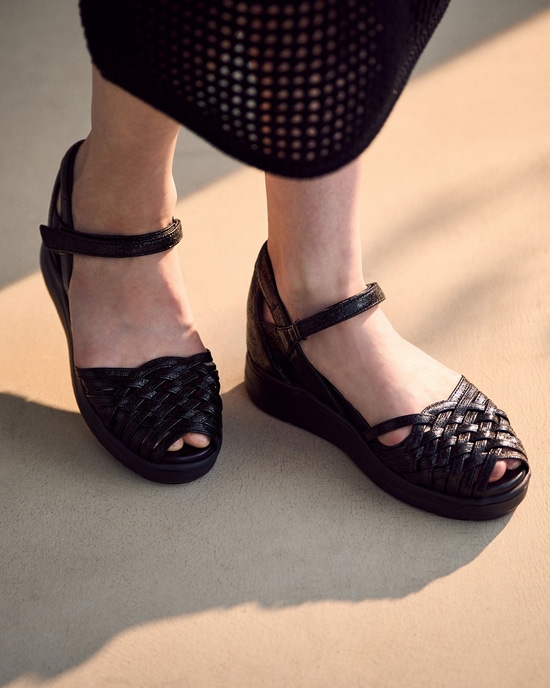 ヒールカバーメッシュLITEサンダル