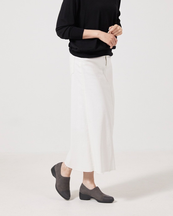 撥水スリッポンスニーカー900