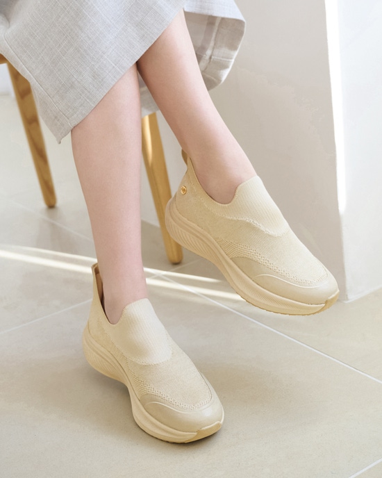 透湿防水スリッポンスニーカー550