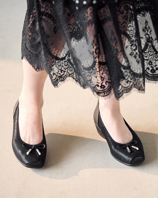 撥水ストレッチレザーリボンバレエ301