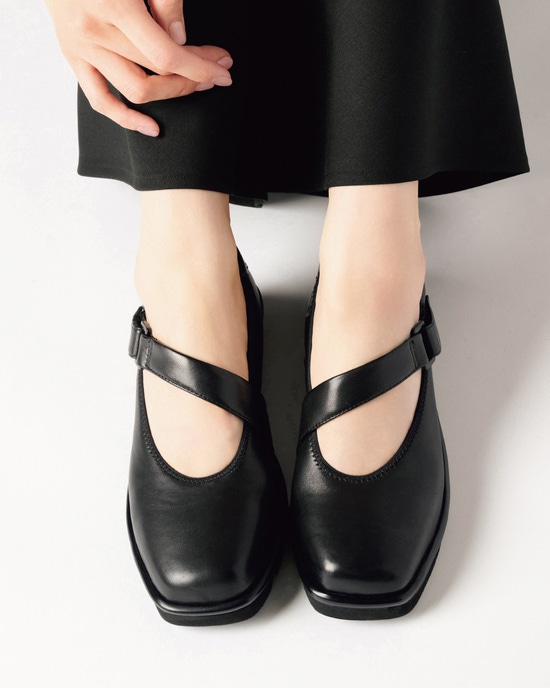 ライトウェイトストラップシューズ