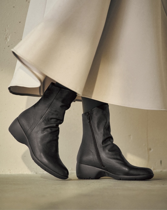 ソフトレザーブーツ900