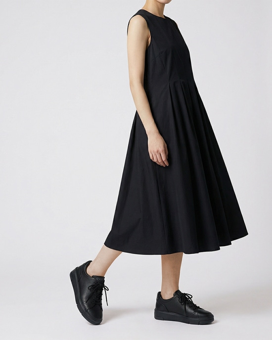 コートレザースニーカー701