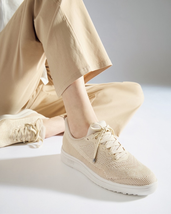 ハンズフリーニットLITEスニーカー600