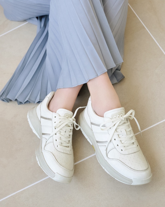 ソフトレザースニーカーWoW500