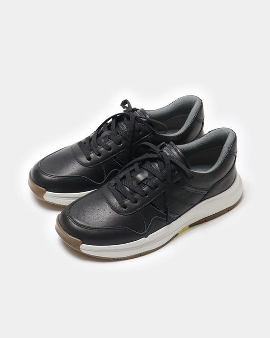 ソフトレザースニーカーWoW500