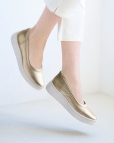 レザーバレエスニーカーLITE 601