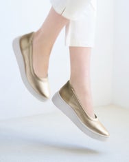 レザーバレエスニーカーLITE 601