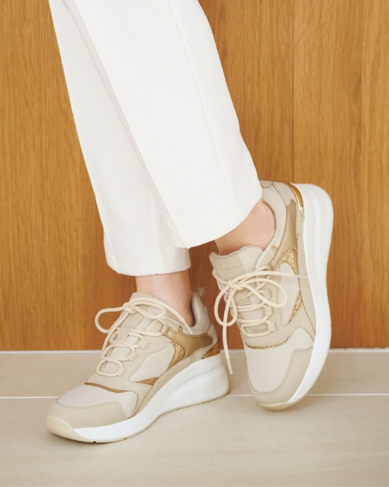 スタイルアップグリッタースニーカー