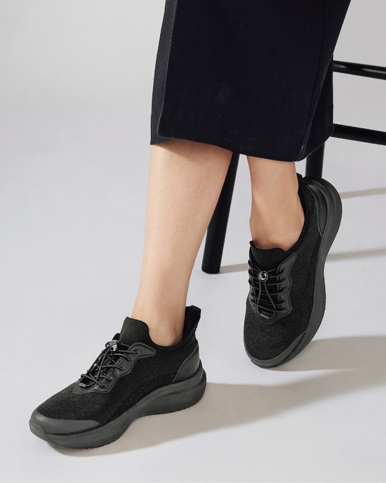 ハンズフリークッションソールスニーカー550